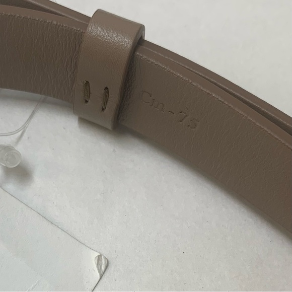 $590 Salvatore Ferragamo Beige Braided Leather Belt Size 75 cm - Picture 4 of 10